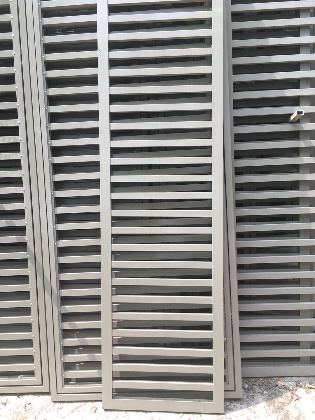 天津市方泰窗业有限公司_天津铝合金百叶_铝合金百叶窗_铝合金格栅